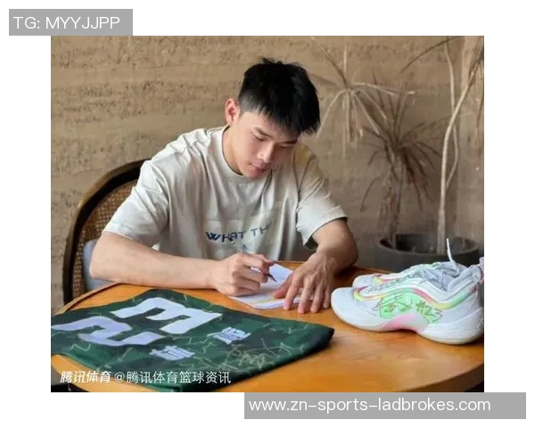 林葳赞叹俄勒冈大学体育馆设施完备堪比NBA赛事体验